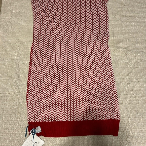 Red and white scarf women’s - Picture 1 of 5